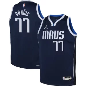 Resistente Luka Doncic Dallas Mavericks Jordan Brand Youth Swingman Jersey Statement Edition Navy  per i Fan Veri